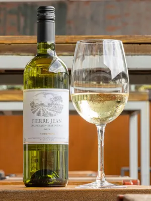 Chardonnay (glass)