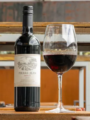Merlot (glass)