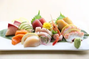 Matsu Sashimi Platter (14pcs)