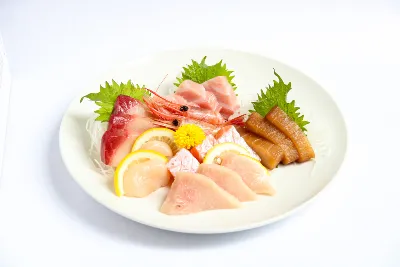 Sakura Sashimi Platter (21pcs)