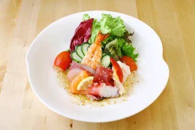 Sashimi Salad