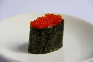 Flying Fish Roe / Tobiko Sushi (2pcs)