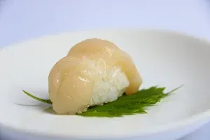Scallop / Hotate Sushi (2pcs)